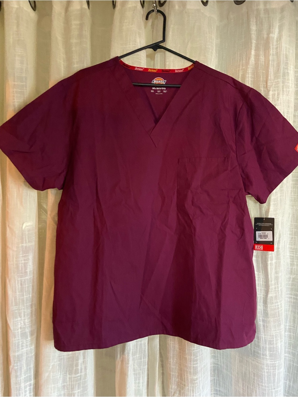 Dickies Unisex Signature Scrubs V-Neck Short Sleeves Size XL- Maroon